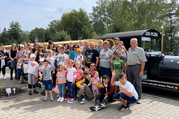 Hlasování spolku a výlet do ZOO Plzeň vláčkem